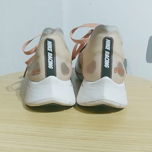 EUC Nike Zoom Fly 2018 Dusty Peach Women's 5.5 - Picture 5 of 7